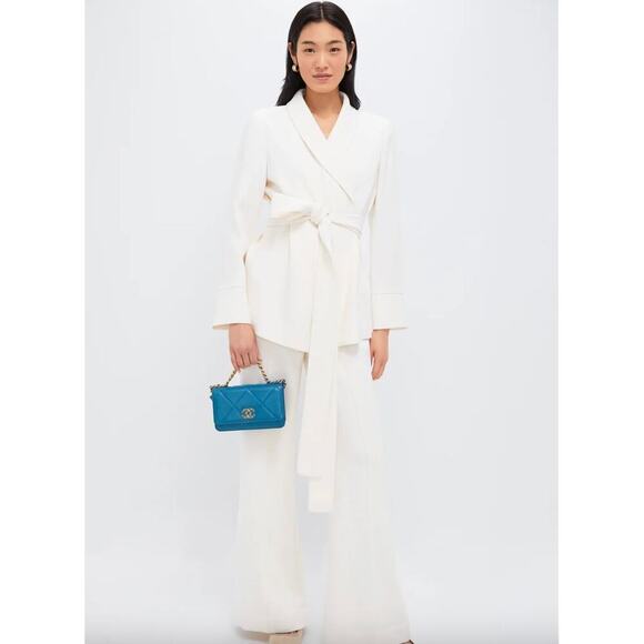 Tuckernuck Pearl White Crepe Talia Wrap Blazer Sz XS - Picture 2 of 7